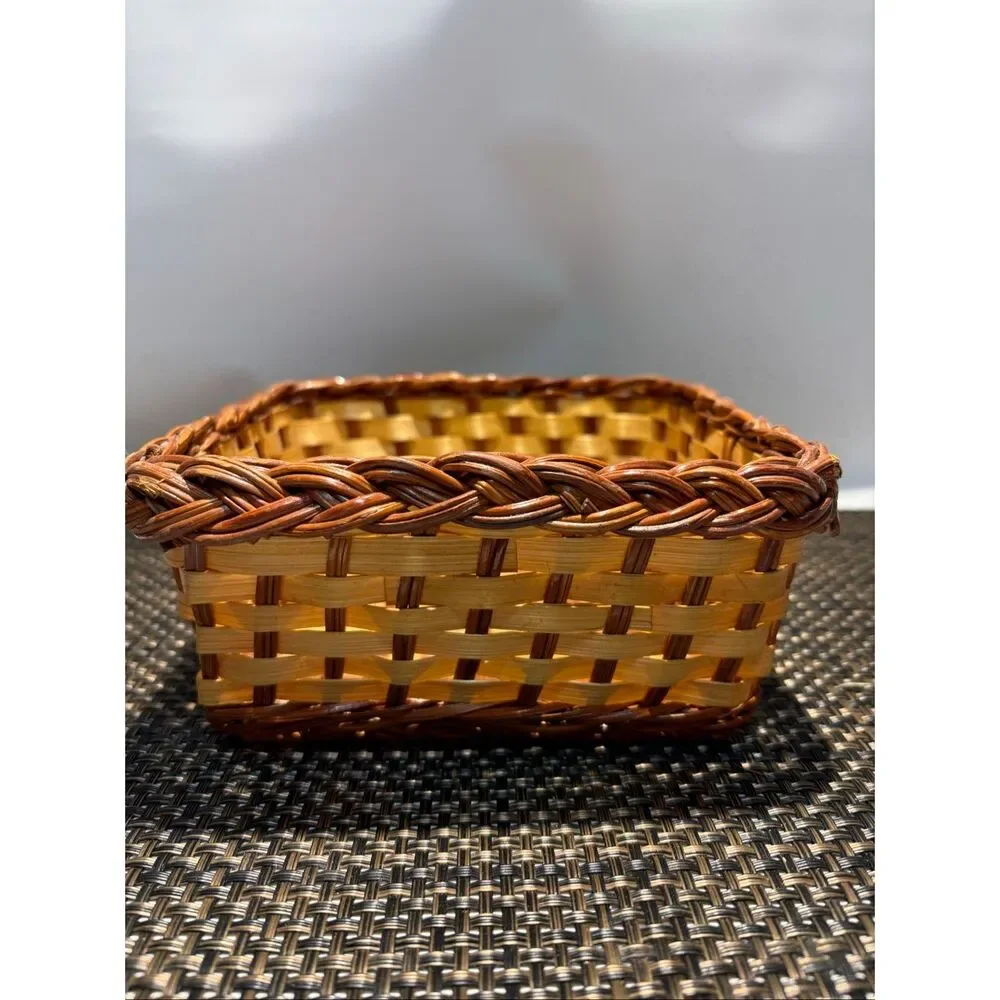 Small square basket